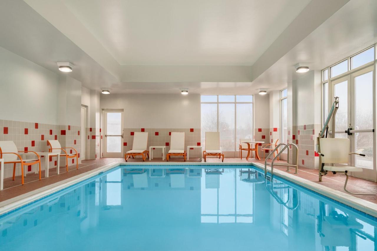 Holiday Inn Florence By Ihg Exteriör bild